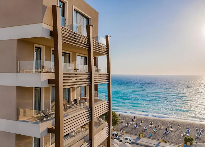 Bellevue On The Beach Suites